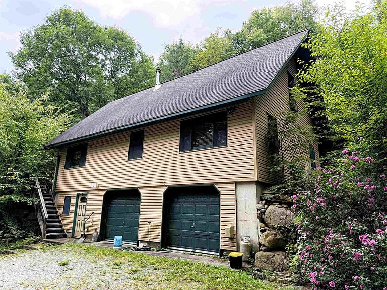 215 Gilbert Road photo 1