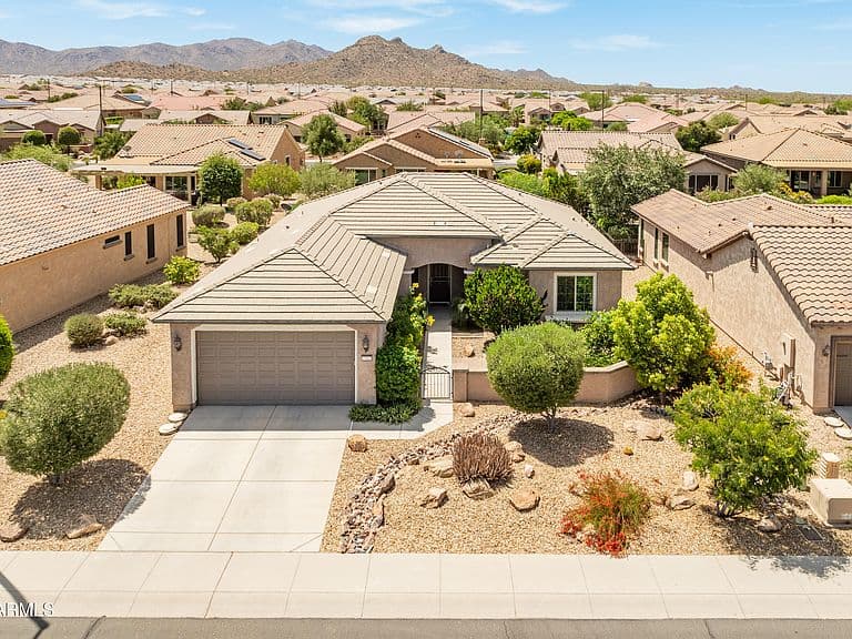 27021 W TONTO Lane photo 3