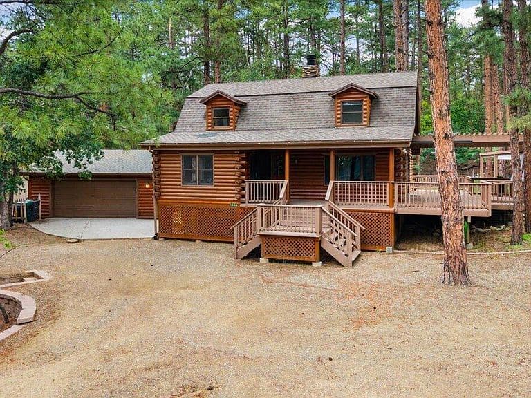 1028 E WAGON WHEEL Drive photo 1