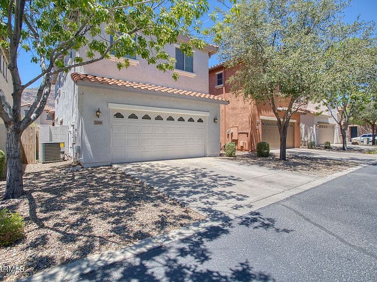 5355 W CHISUM Trail photo 3