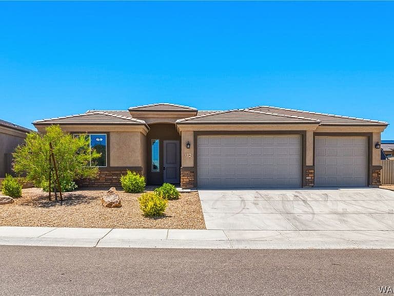 3342 Cherri Avenue photo 1