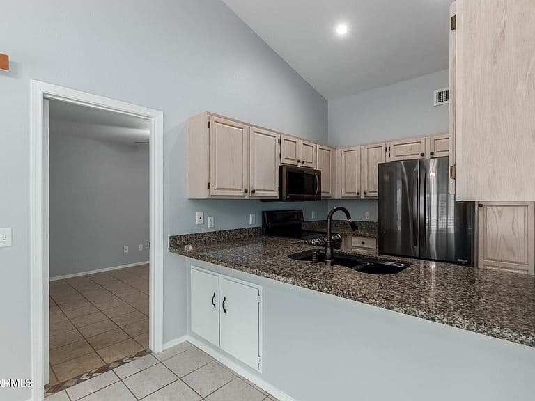 14300 W Bell Road Unit 349 photo 5