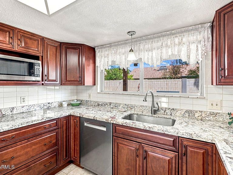 4352 E Blanche Drive photo 4