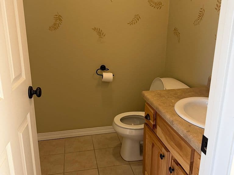825 Crestmont Way Unit B photo 5