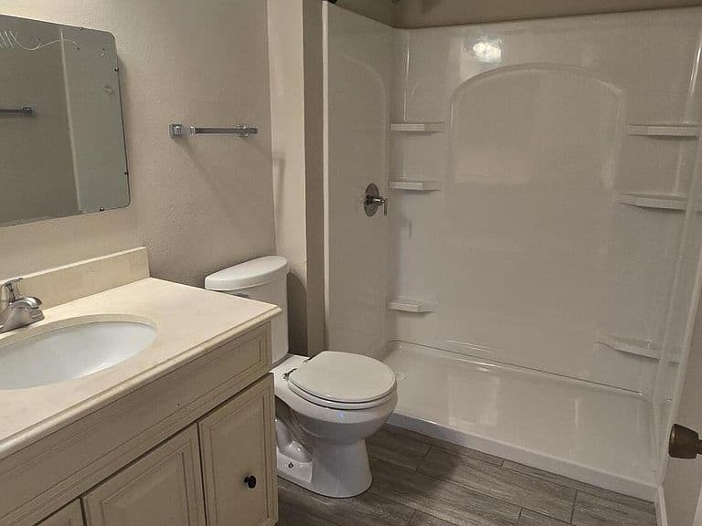 10601 W BOLIVAR Drive photo 2