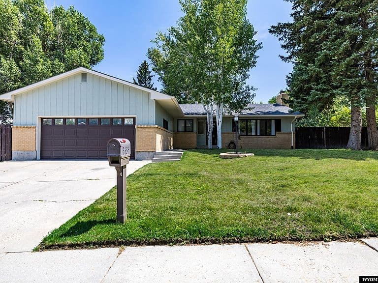 3635 Placid Dr photo 1