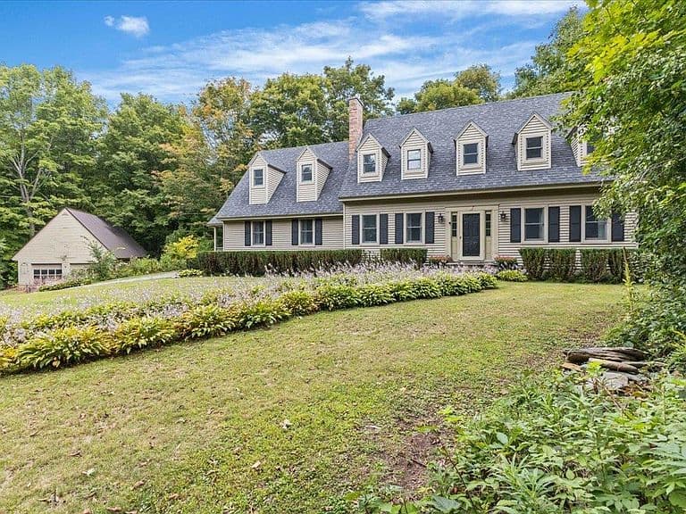 182 Steeple View Drive photo 3