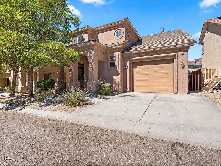 1070 Richey Cir photo 1