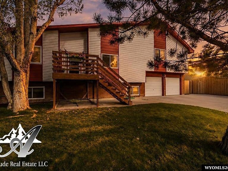 800 Madison Dr photo 1