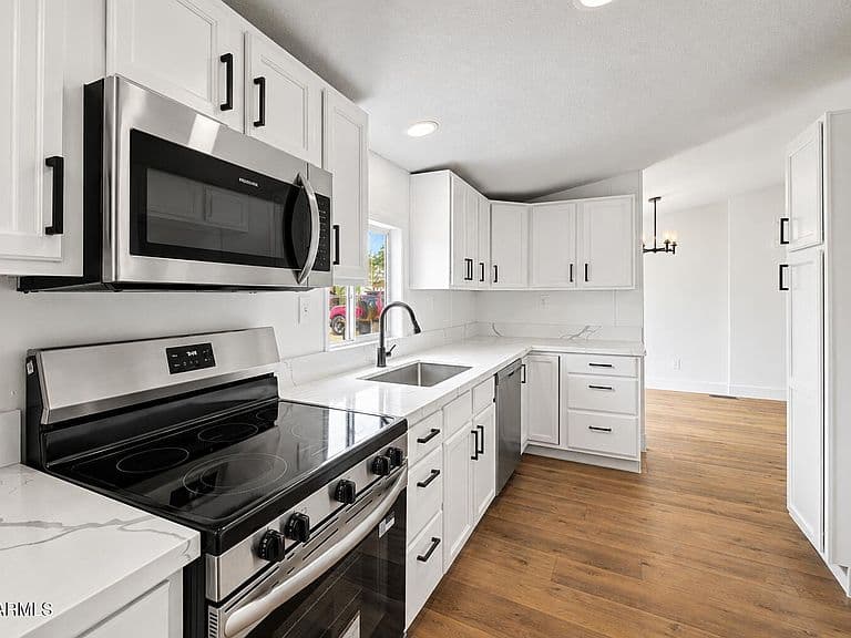 11049 W SACATE Drive photo 4