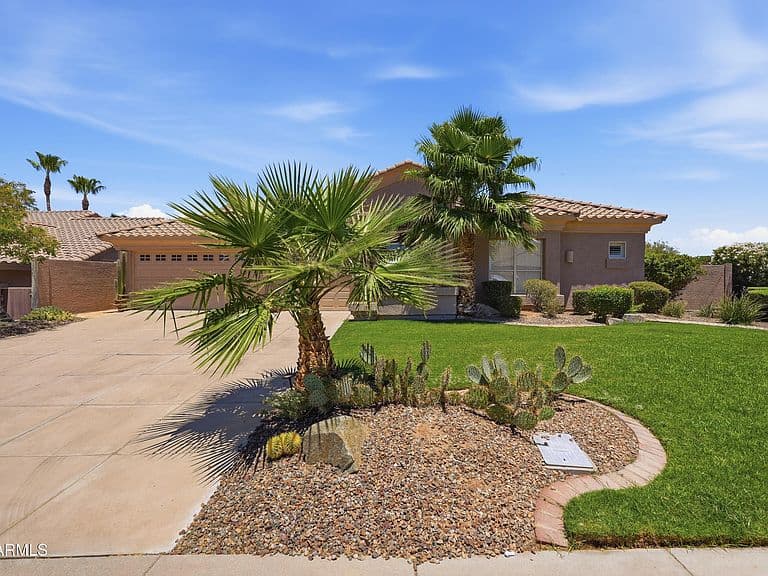7458 E MARIPOSA GRANDE Drive photo 3