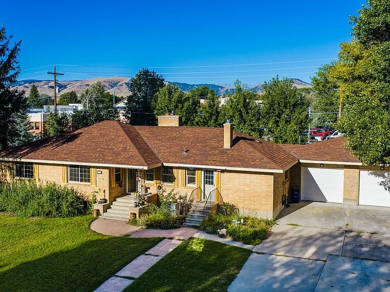 344 N Desmet Ave photo 3