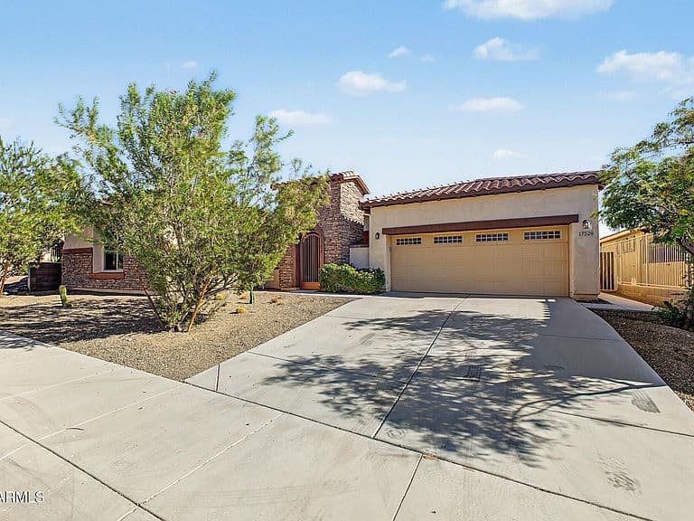 17529 W COTTONWOOD Lane photo 2
