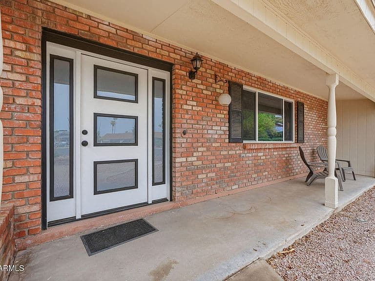 1348 E ENROSE Circle photo 4