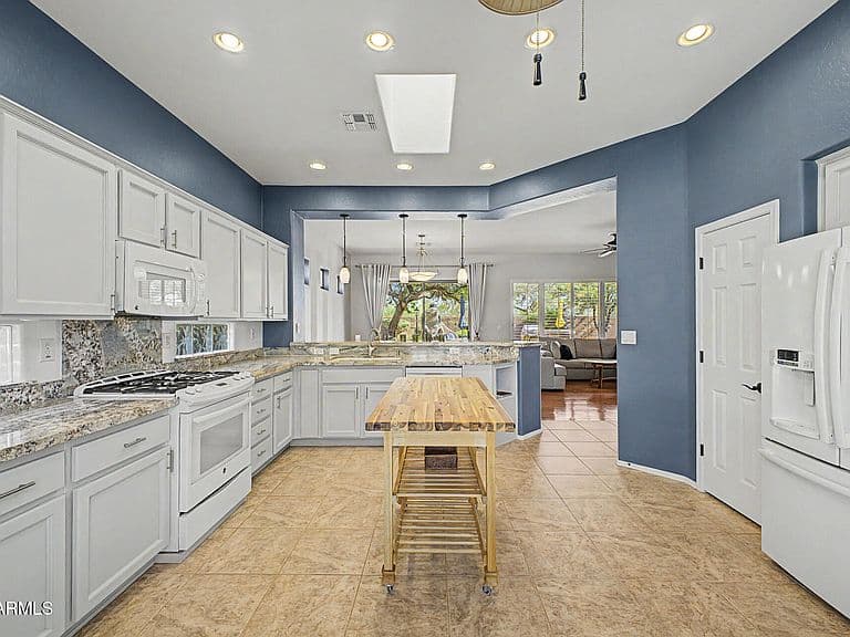 41606 N EMERALD LAKE Drive photo 4