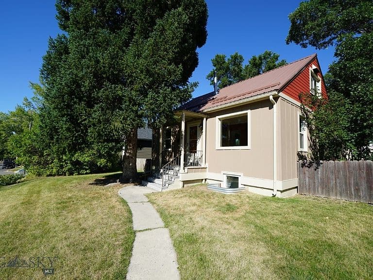 608 S 10th Ave photo 2