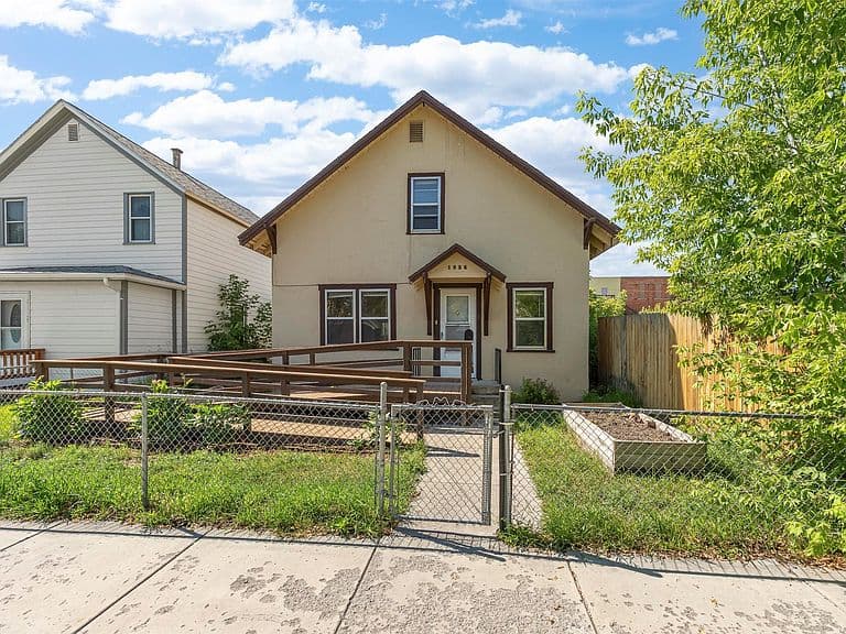 1325 E Lyndale Ave photo 2