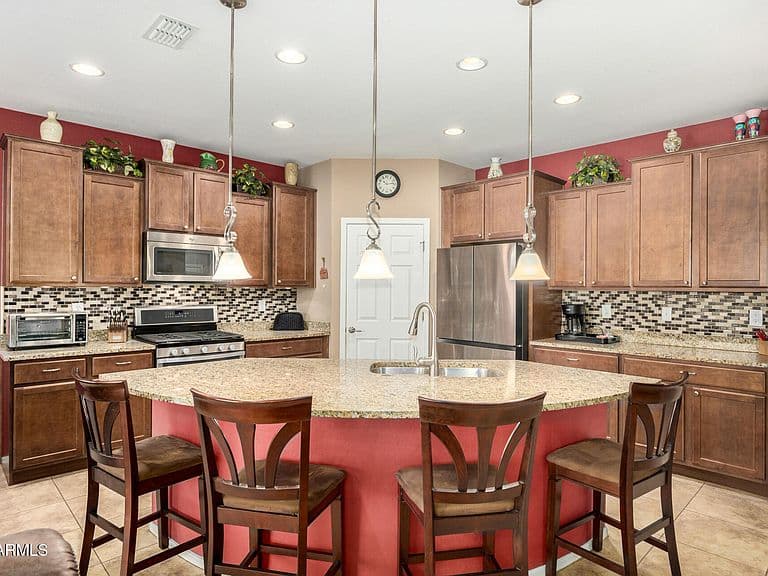 7130 W MERRIWEATHER Way photo 2