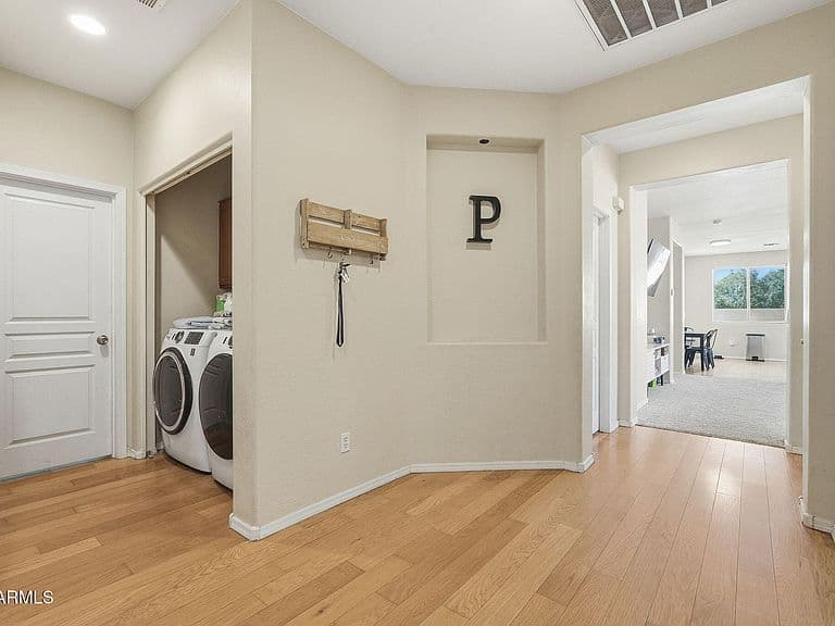 1526 E PALO VERDE Drive photo 5