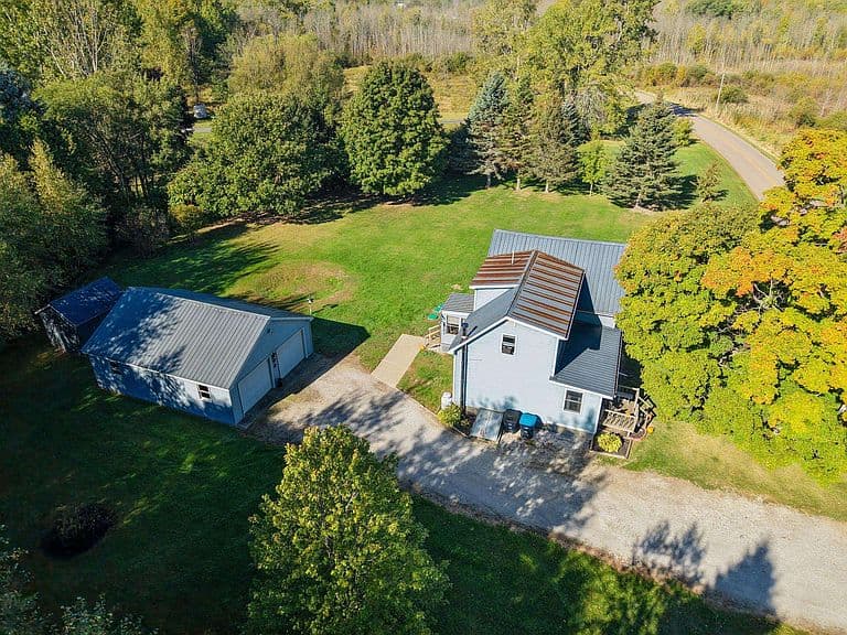 1346 Bridge Road photo 3