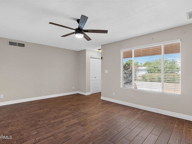 1873 E WATSON Drive photo 5