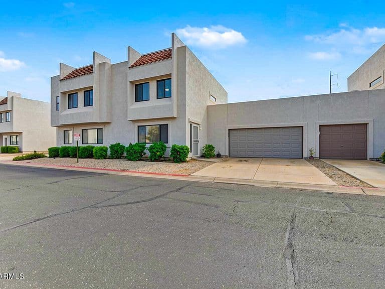 2573 W MONTE CRISTO Avenue photo 4