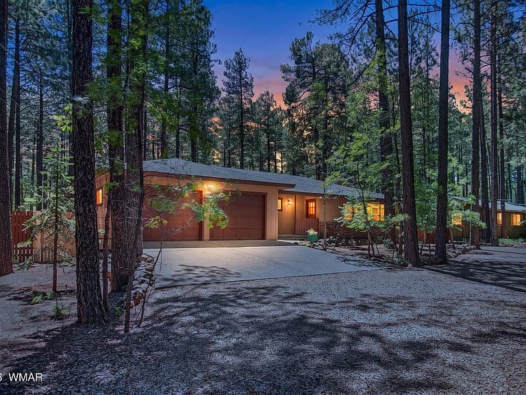 8745 Country Club Dr photo 1