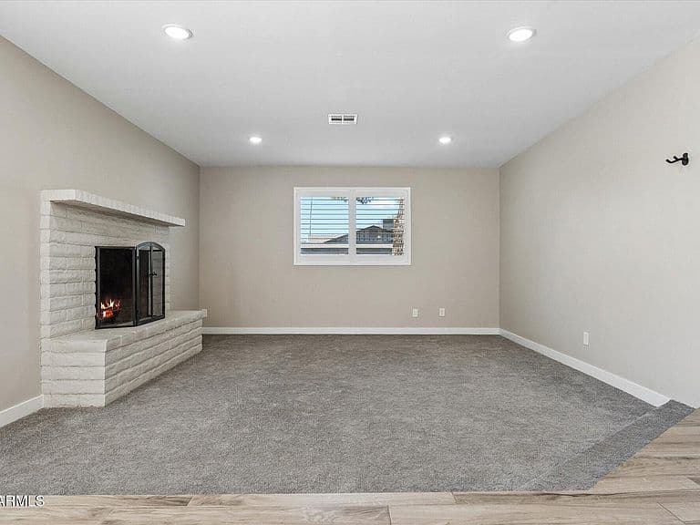 1905 E PEGASUS Drive photo 4