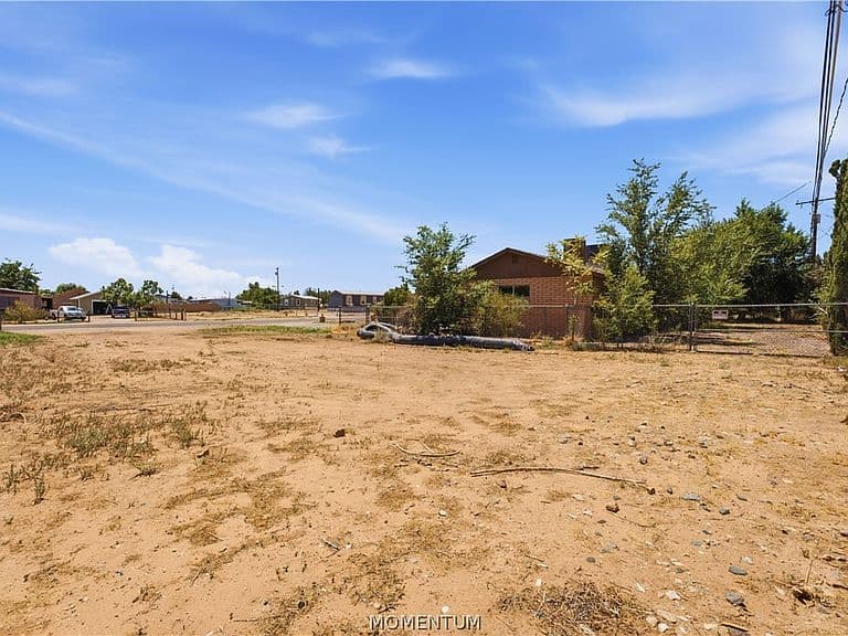 2435 E Leroy Avenue photo 5