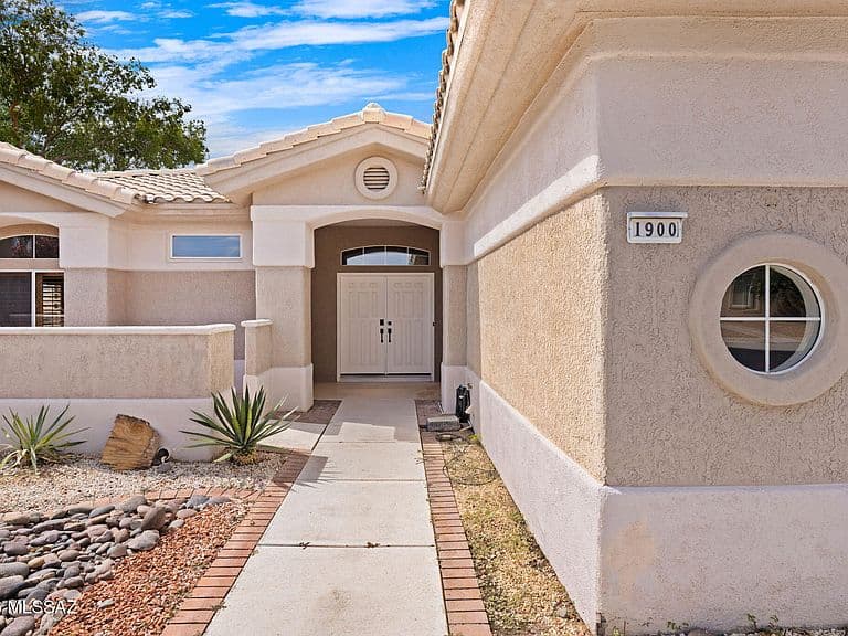 1900 E Singing Bow Way photo 5