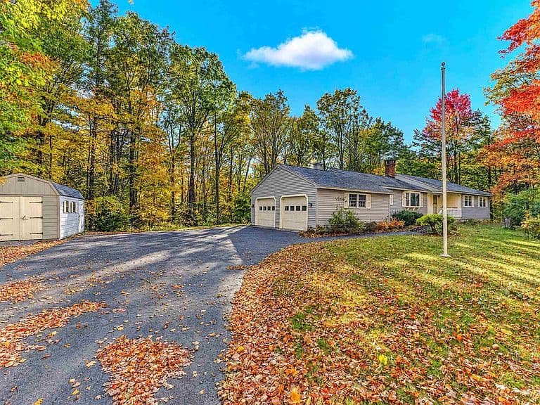 105 Cooper Road photo 1