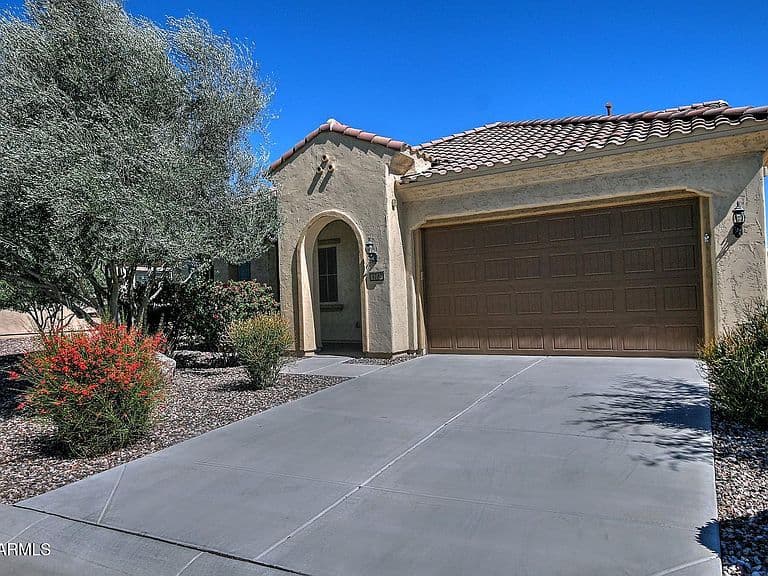3787 N COTTONWOOD Drive photo 1