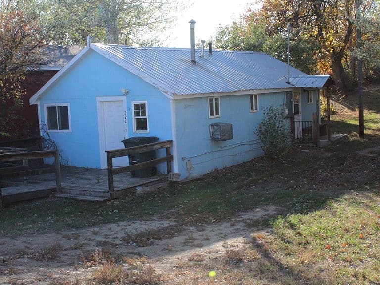 222 7th Ave photo 1