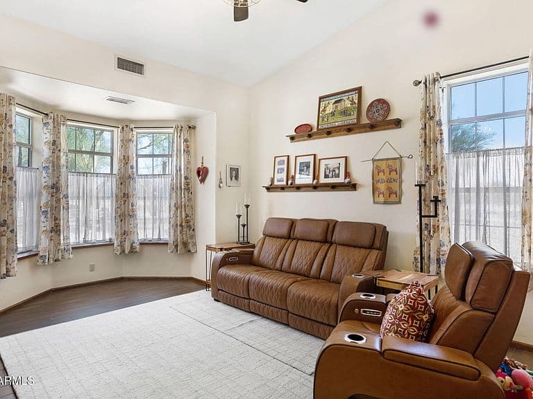 15679 W DUANE Lane photo 5