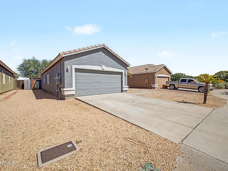 15215 N 153RD Drive photo 3