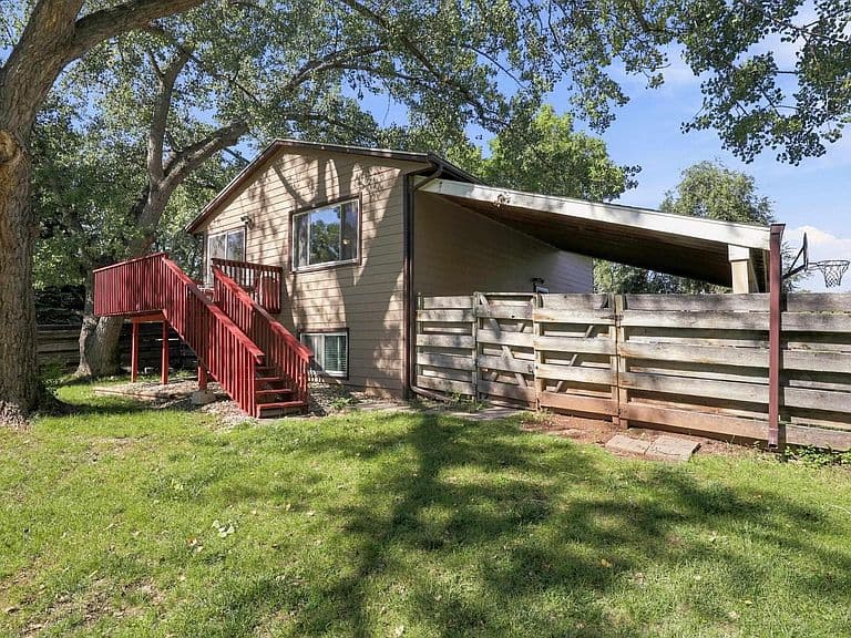 3246 Hall St photo 5