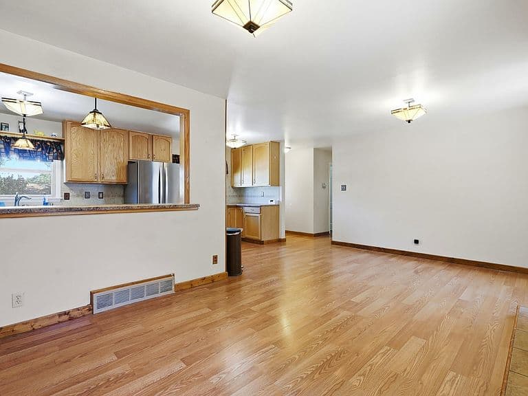 1101 Alpine Dr photo 4