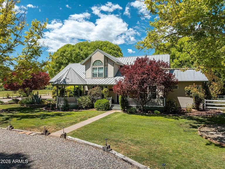 520 N RIO ARRIBA -- photo 2