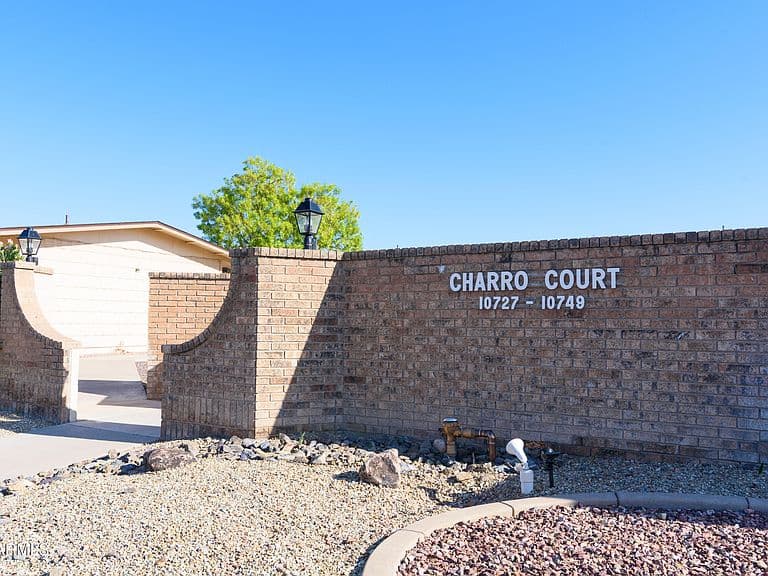 10727 W SANTA FE Drive photo 5