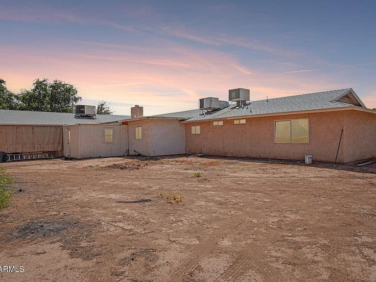 10520 W MULBERRY Drive photo 5
