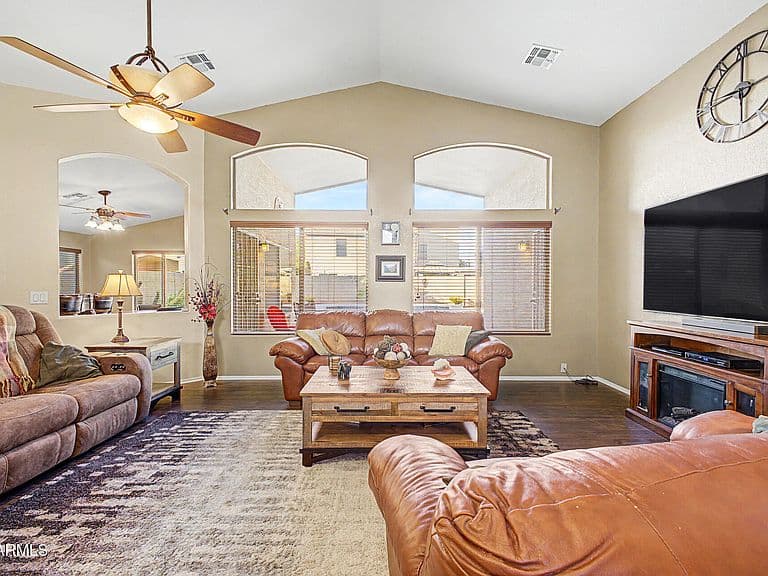 12334 W ROVEY Avenue photo 4