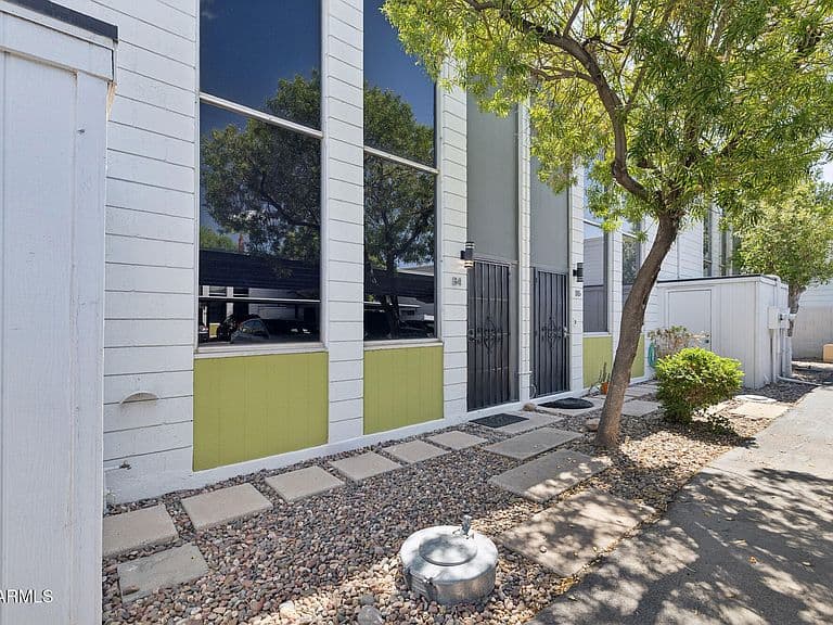 385 W PIERSON Street #B4 photo 5