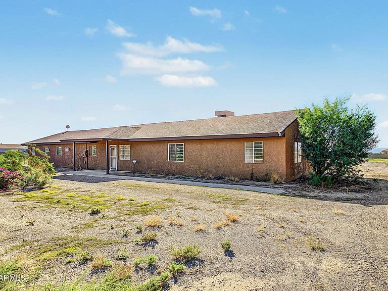 21515 W LONE MOUNTAIN Road photo 5
