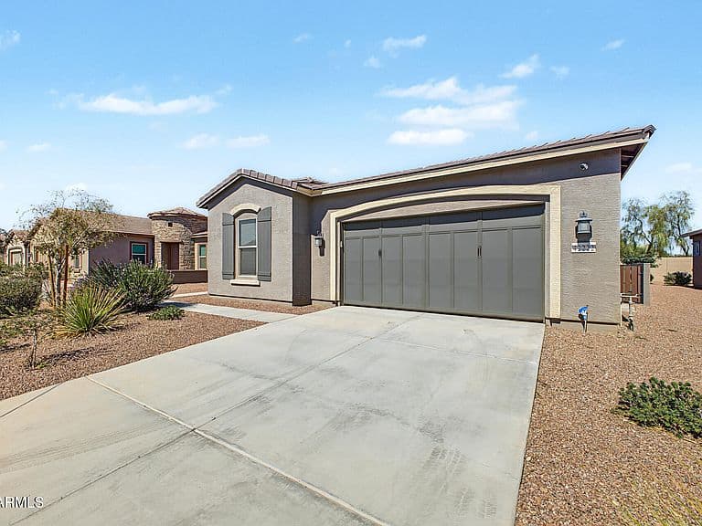 42222 W Sequoia Drive photo 2