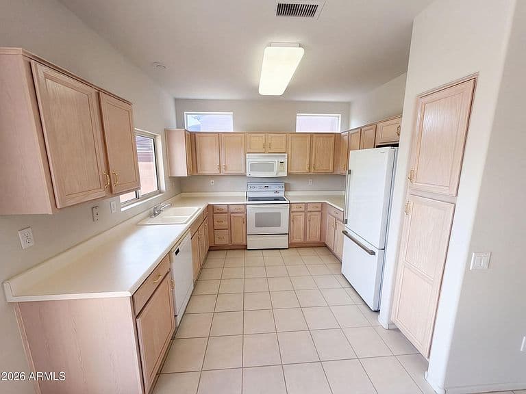 15339 W VIA MONTOYA -- photo 2
