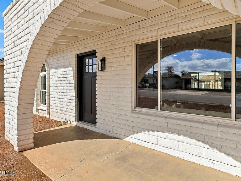 610 E VIA ELENA Street photo 5