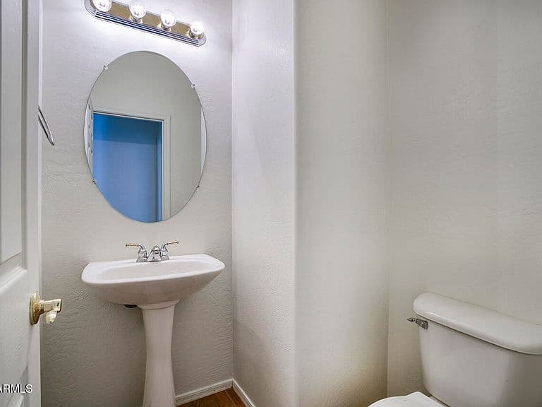 2982 E BOSTON Street photo 5