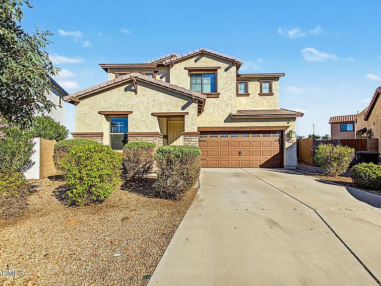 3275 E SPORTS Drive photo 1