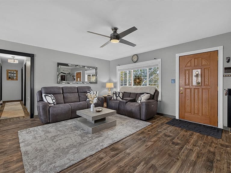 5185 Kerr Dr photo 5