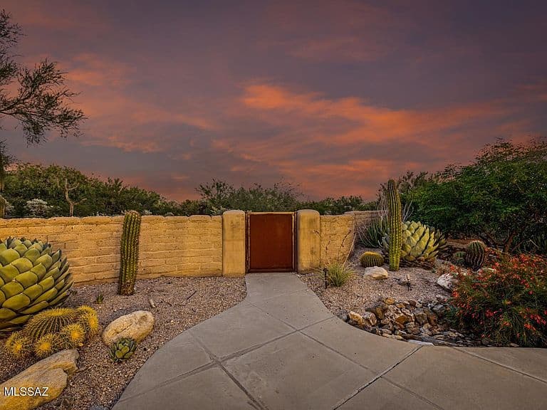 11620 N Adobe Village Pl photo 5